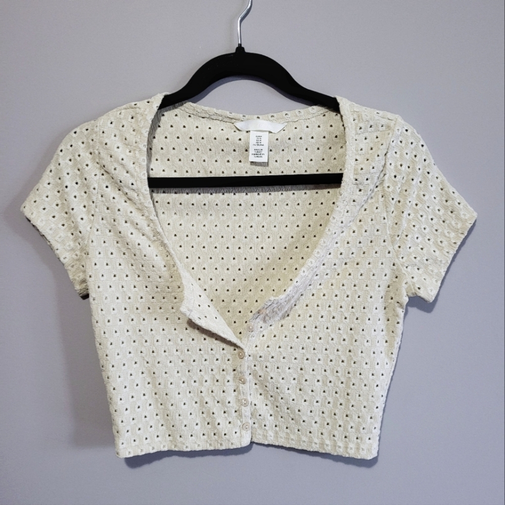 H&M cropped button up eyelet top size medium